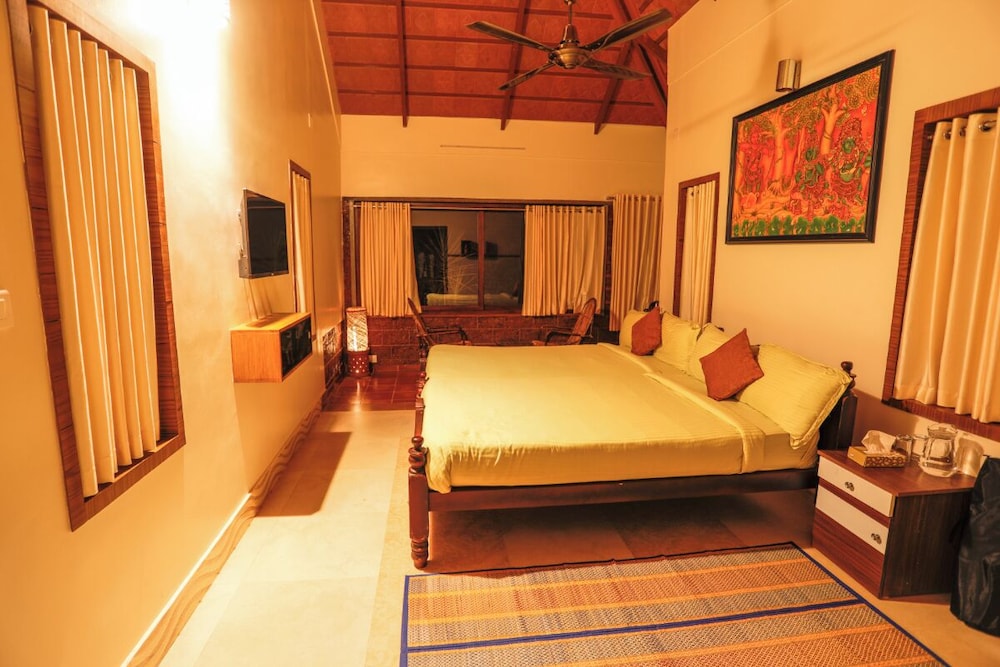 Neelambari Ecotourism Thrissur Aratupuzh