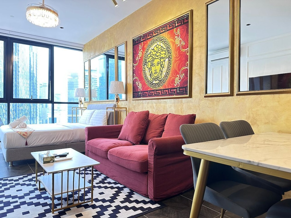 Scarletz Suites KLCC by Purple Orchid