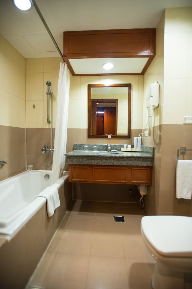 Cebu Vacations - Cebu Parklane International Hotel - Property Image 63