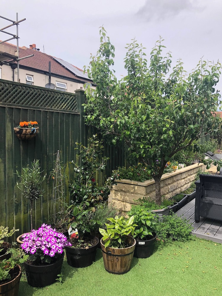 Private Flat in Wrose, Shipley, Bradford