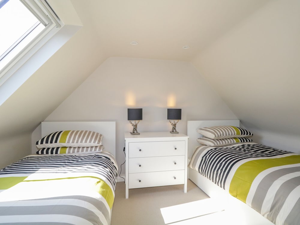 36 Sandend Village