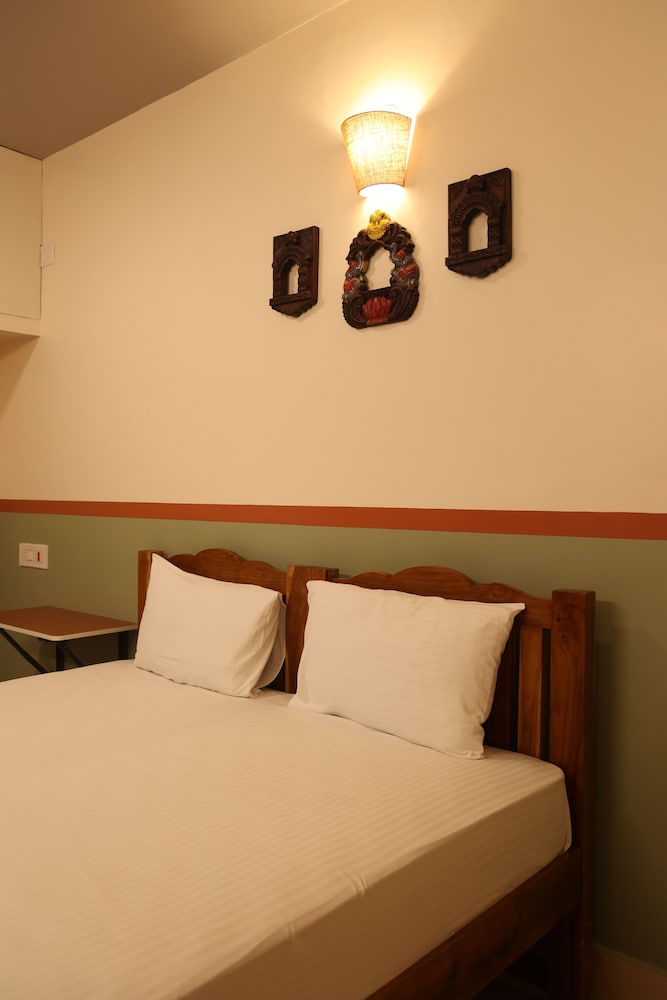 Dwaraka Guest House