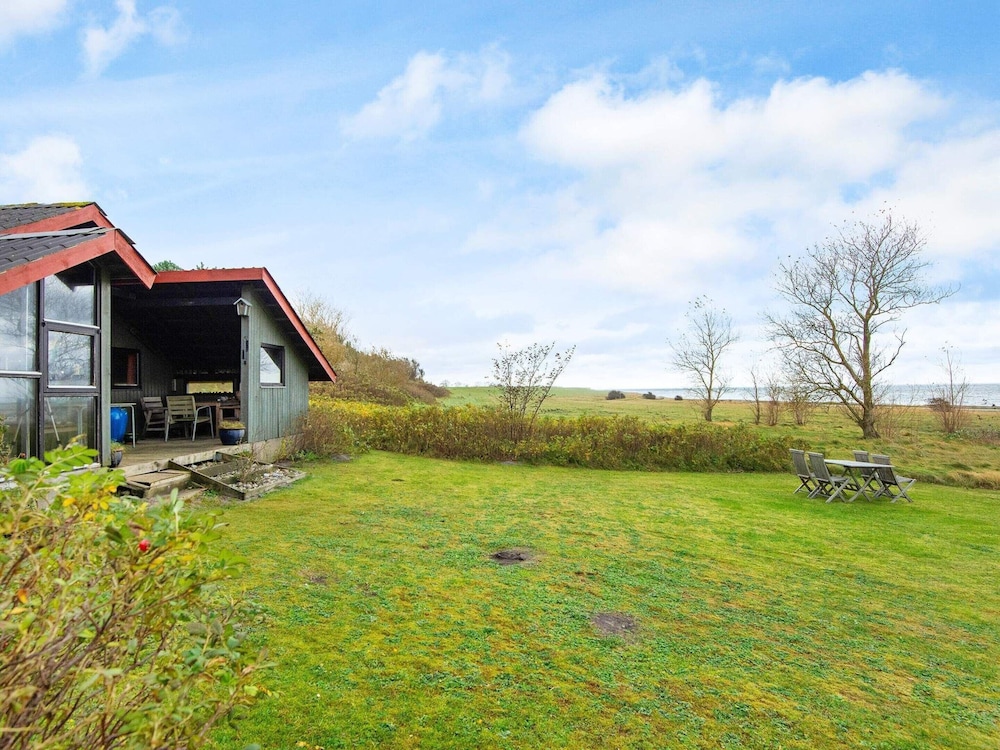 6 Person Holiday Home in Grenaa view 4