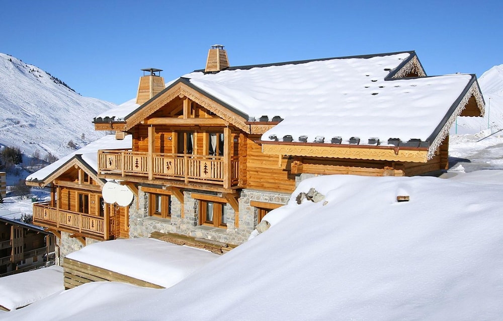 Chalet With a Fireplace at 500m From ski Lift