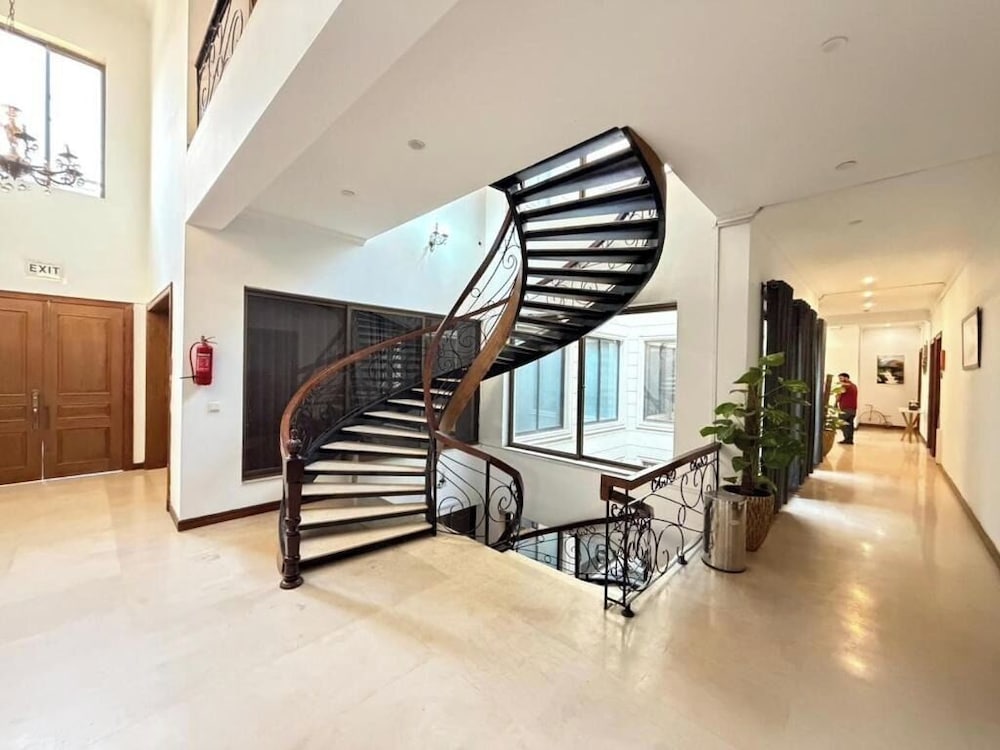 Rhodium Hotel ONE