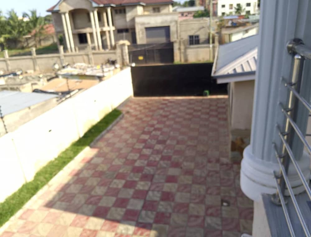 Spacious 3BR Apartment in Adentan With City Views