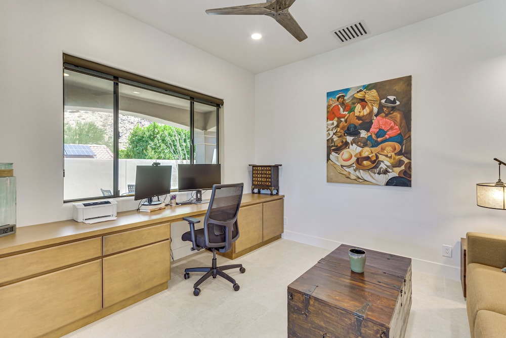 Renovated Cholla House 4 Mi to Dtwn Palm Springs