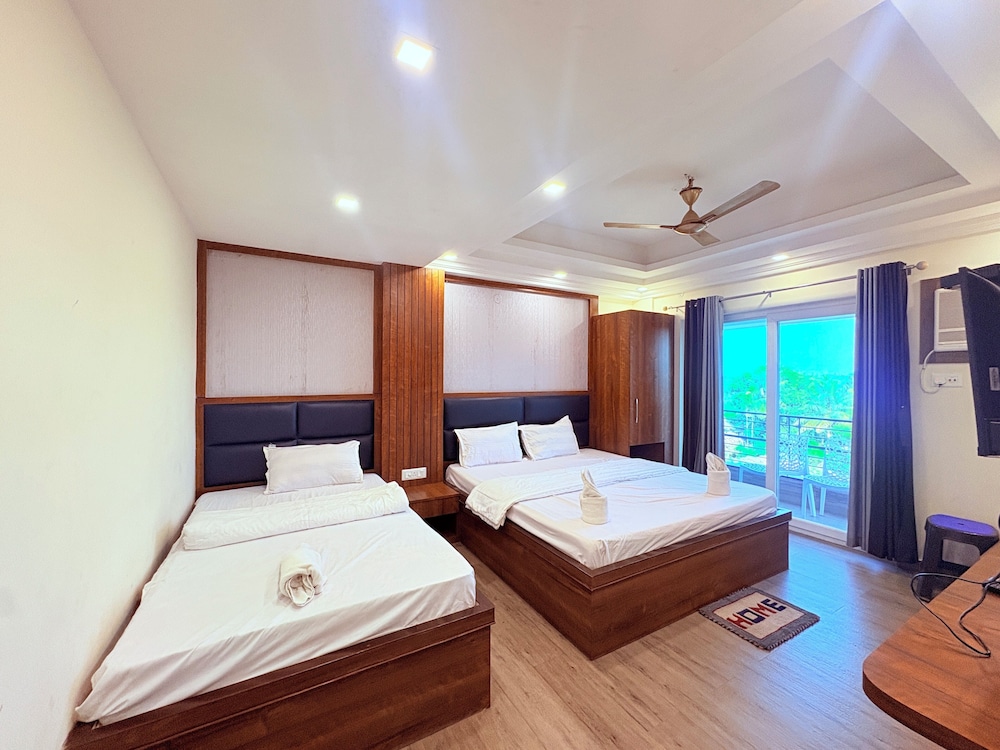 Hotel Jairam Way Bay