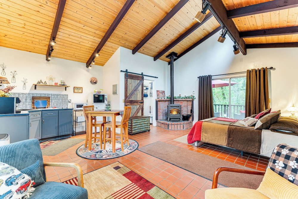 'hidden Valley Retreat' - Outdoorsy West Point Gem