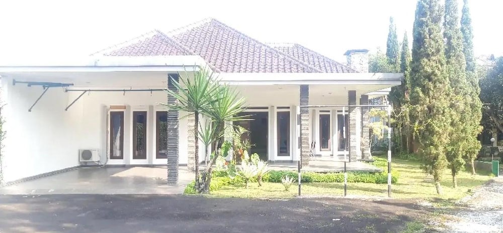Hotel O Bungalow Homestay