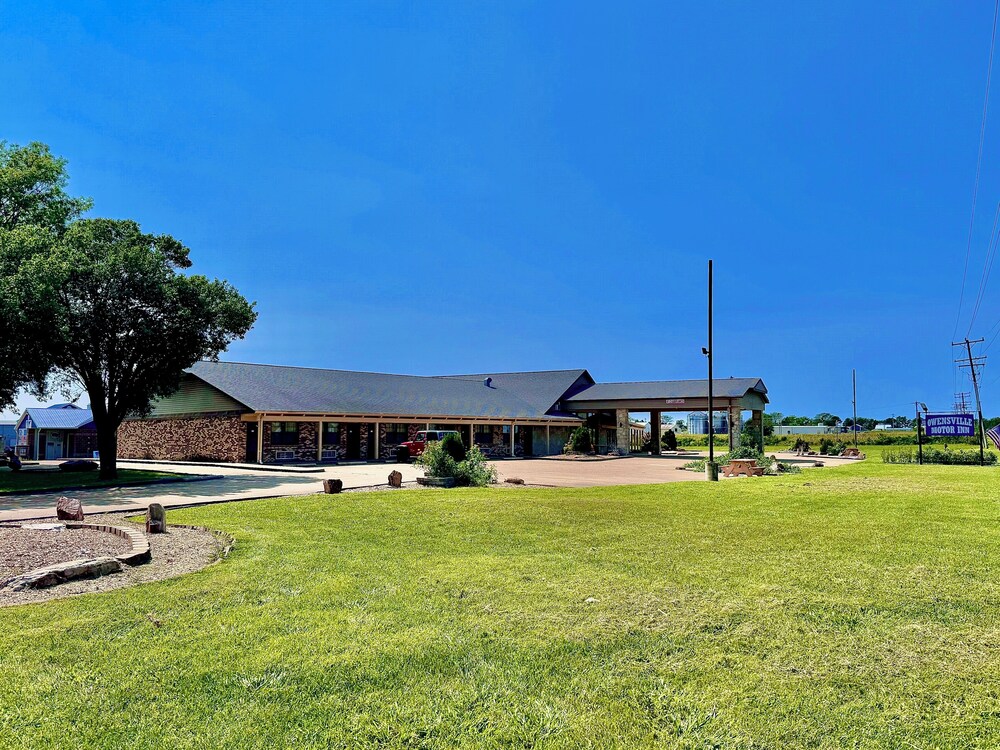 Owensville Motor Inn