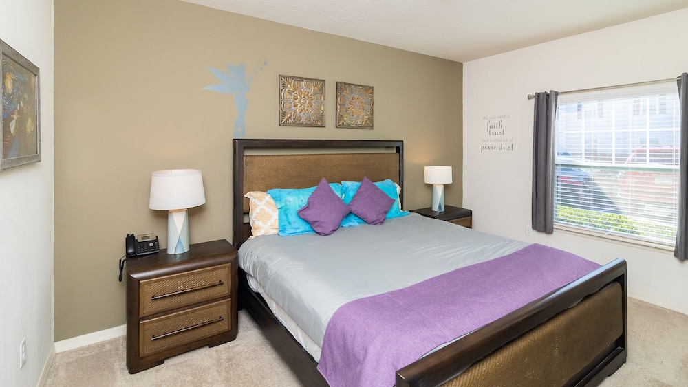 Moana's Hut Miles From World's Best Theme Parks! - Image 5