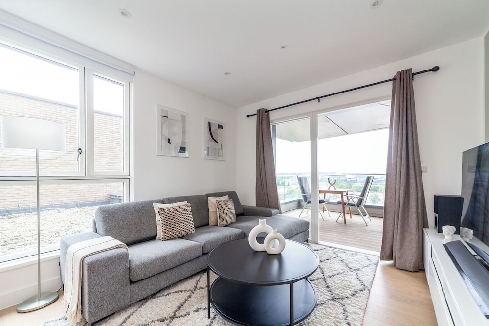 The Colindale Luxury Apartment