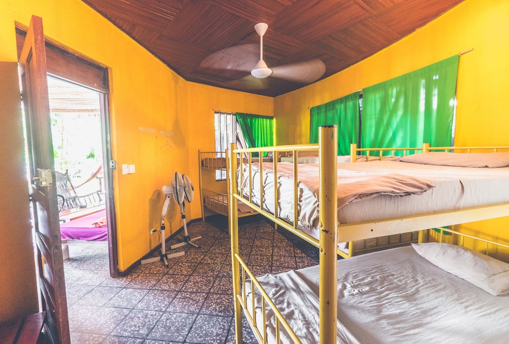 Pura Vida Hostel