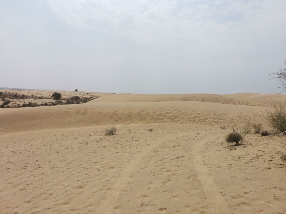Dhora Desert Resort & Spa By Eight Continents