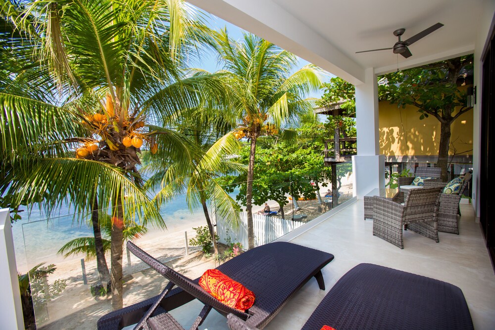Bella Luna Beach House #64708