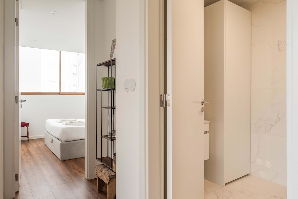 Liiiving in Matosinhos - Warm Vintage Apartment