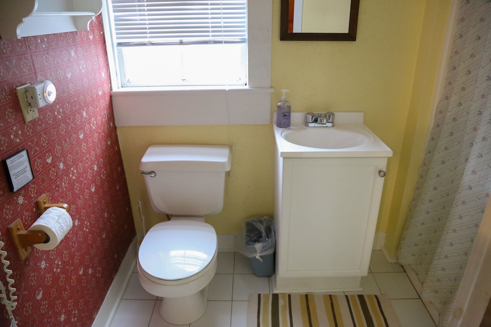 Plymouth Vacations - Salt Ash Inn - Property Image 85