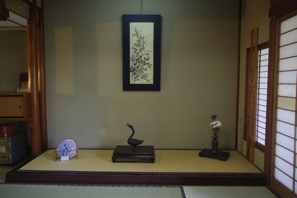 Kobayashiya