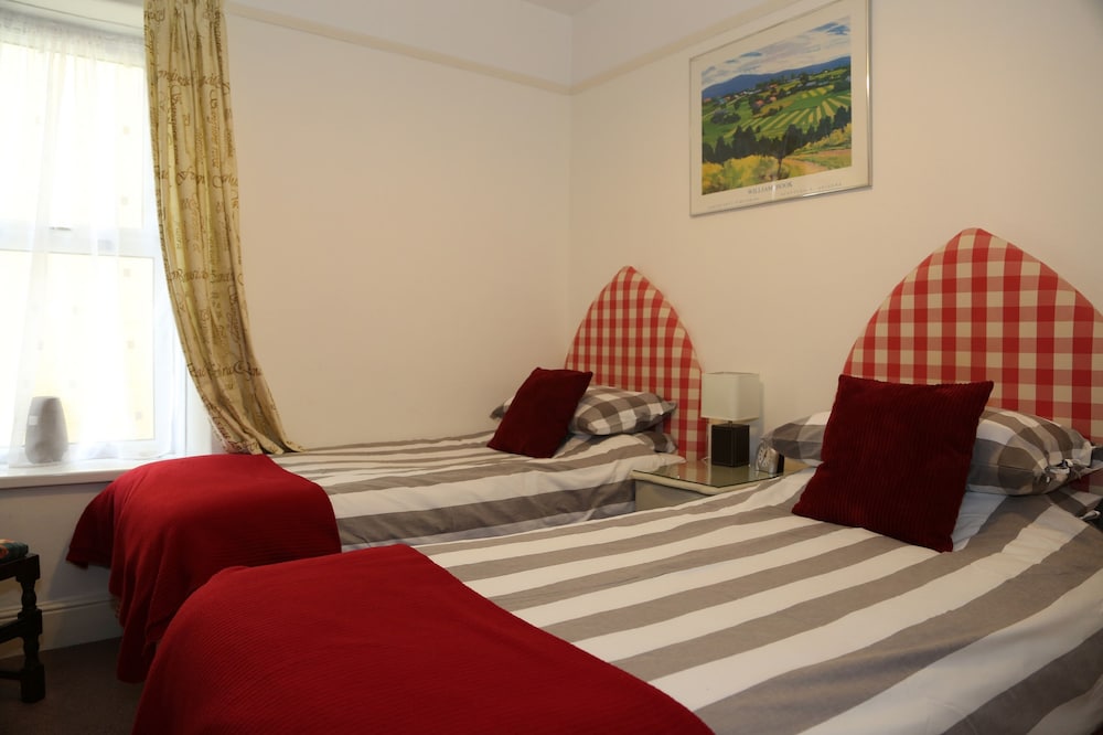 Acorns Guest House