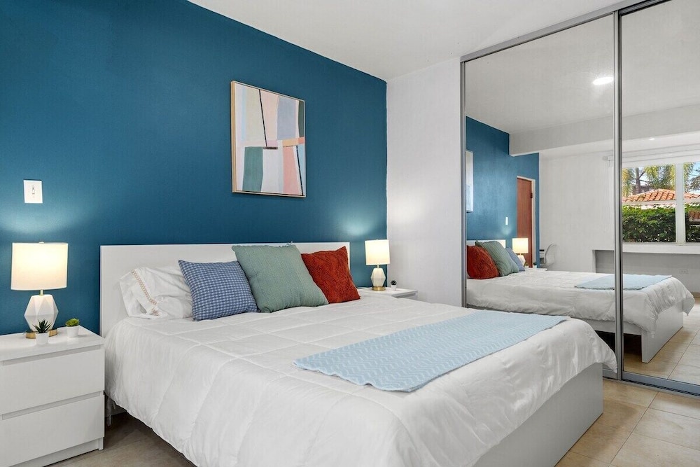 Puerto Rico Oceanpark Beach Rental With King Size Bed Otium Rentals view 5
