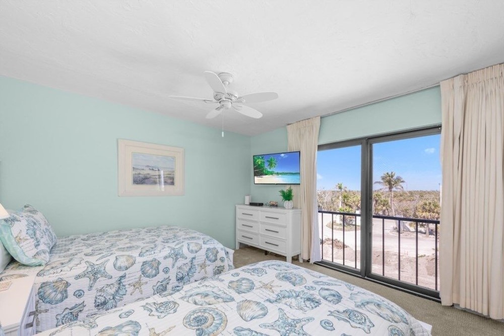 Pointe Santo B31 2 Bedroom Condo