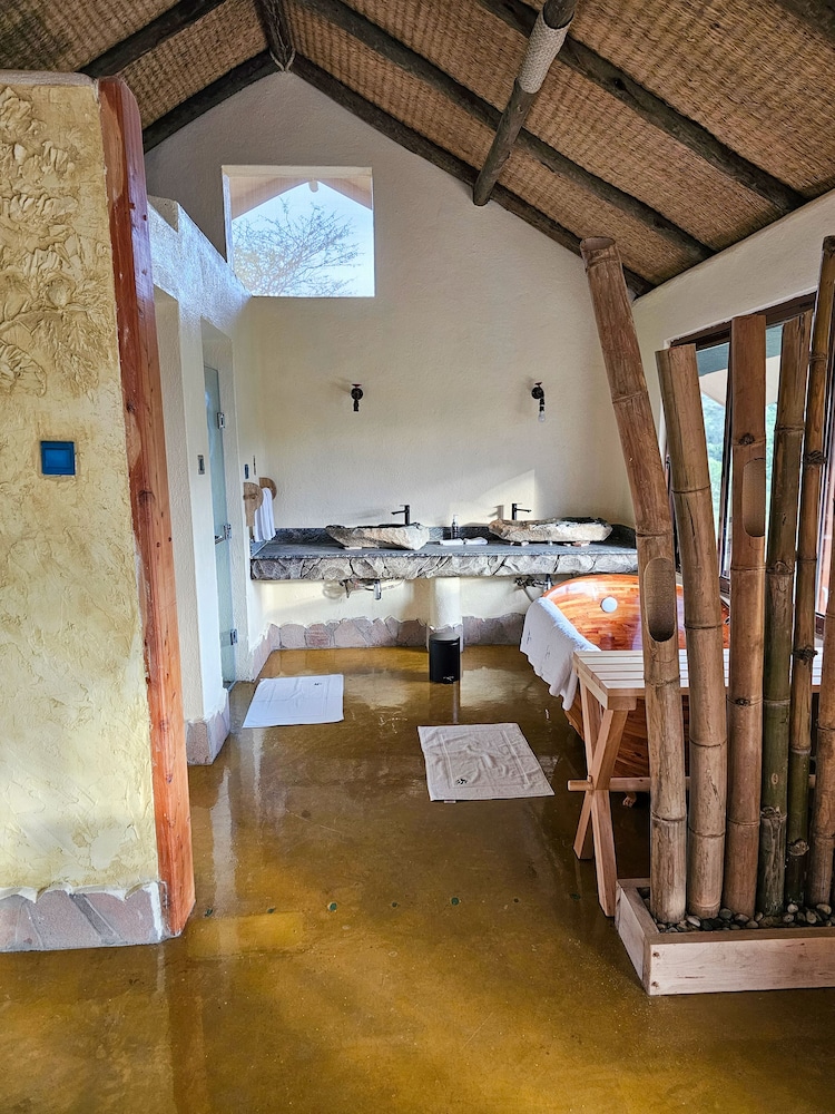 Mara Enkaji view 4