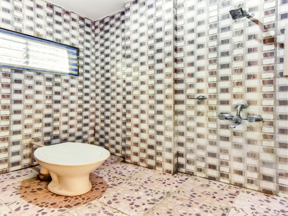 SPOT ON 40292 Hotel Shangrila Inn - Property Image 6