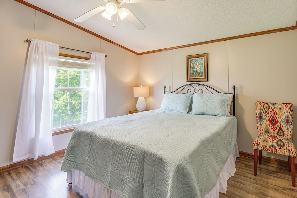 Large Private Yard: Home 16 Mi to Fall Creek Falls