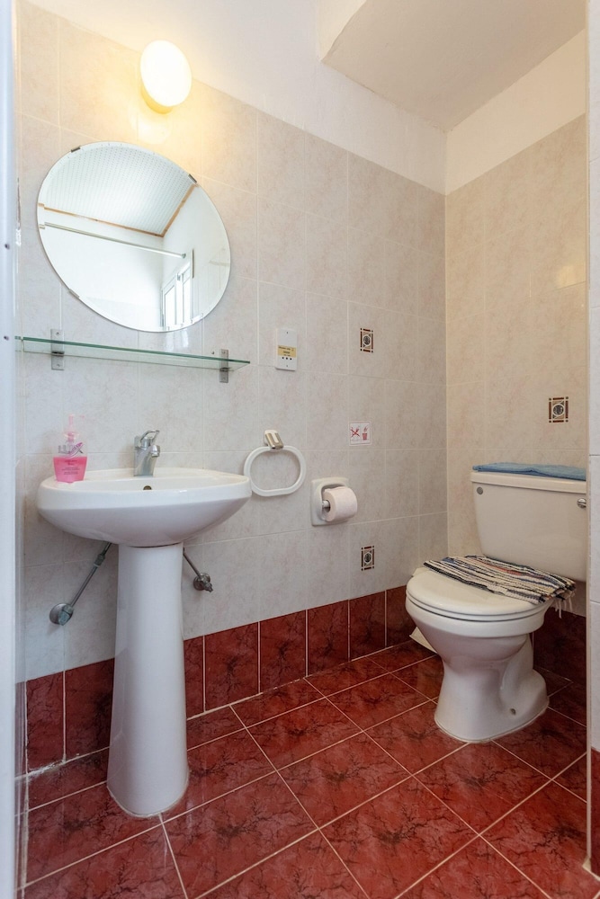 Sun Beach Villa Thio Large Private Pool Walk to Beach A C Wifi Car Not Required - 2840 view 4
