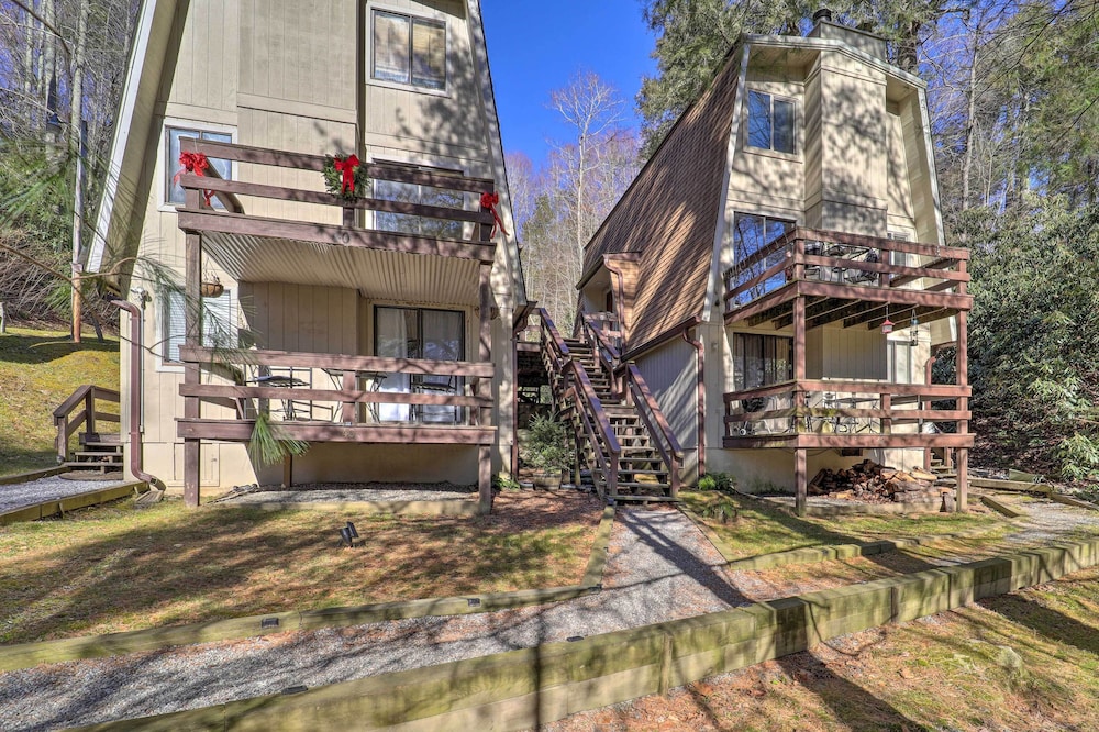 2 Mi to Dtwn: Banner Elk Mtn Townhome w/ Deck! view 4