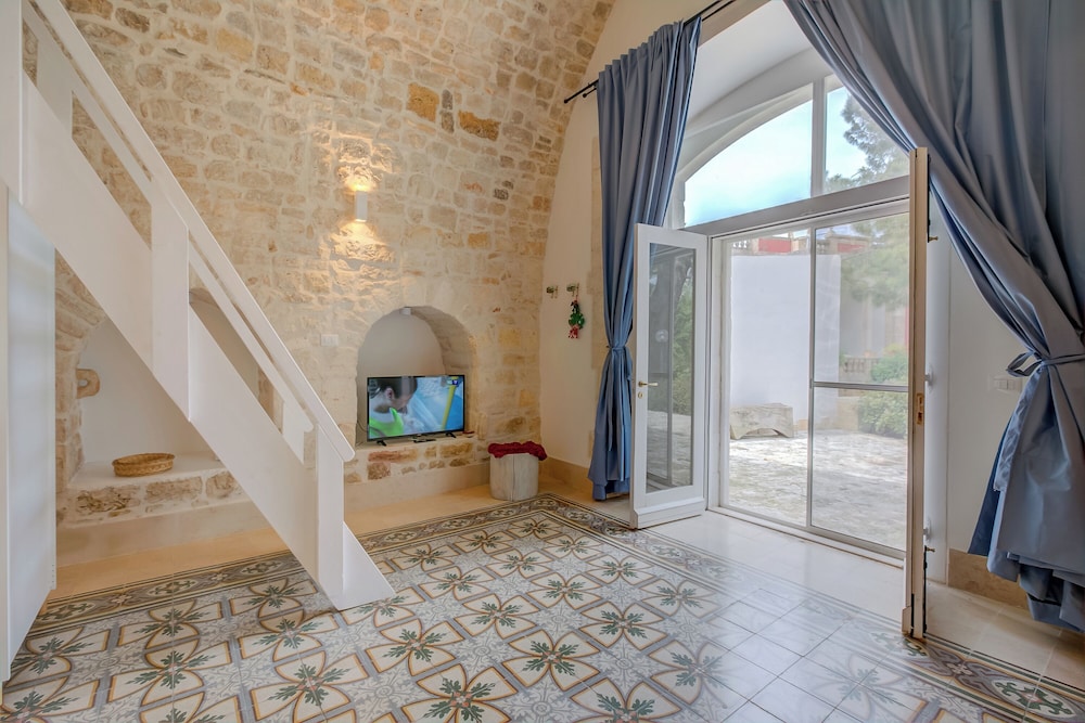 Annunziatella Apulian Farm Experience