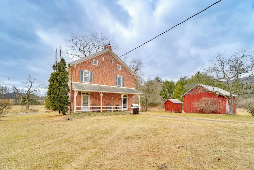 3 Mi to Penn's Creek Access: Hideaway w/ Grill!