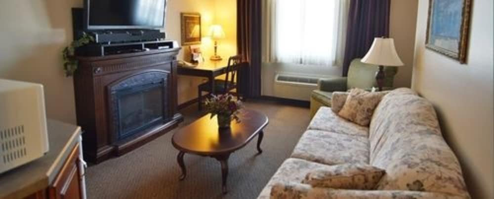 Hearthstone Inn & Suites view 5