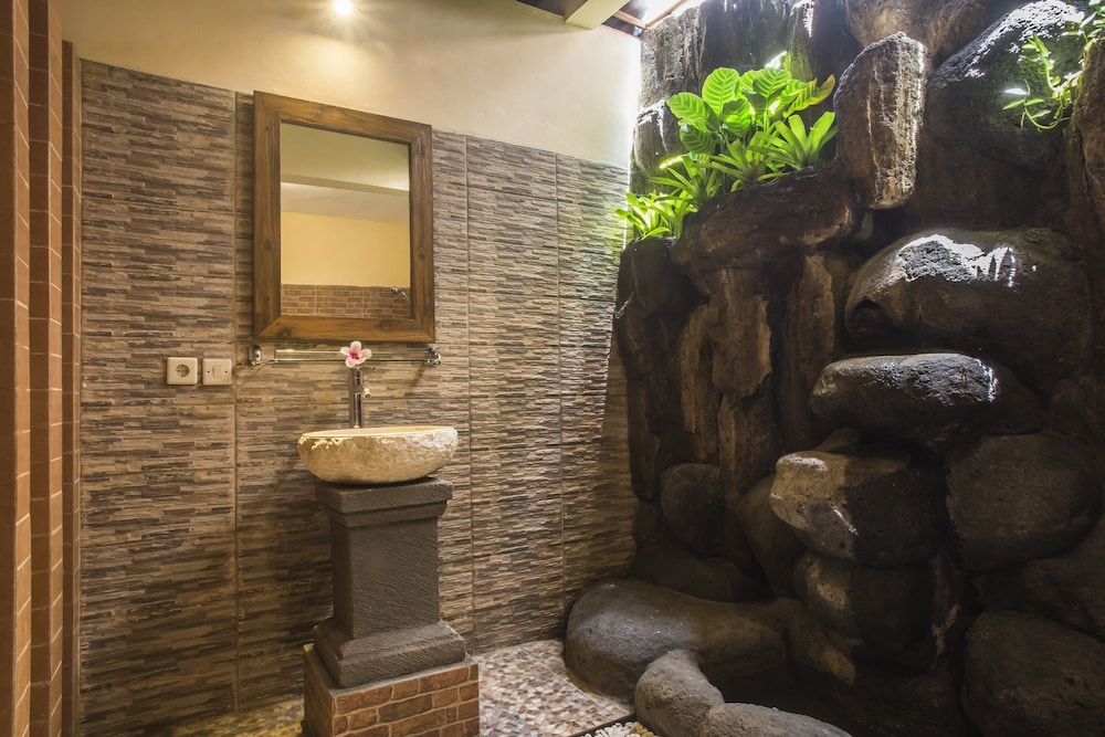 Capung Cottage, Ubud - 16