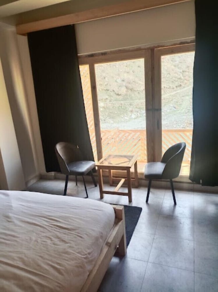 Bono Motels view 2