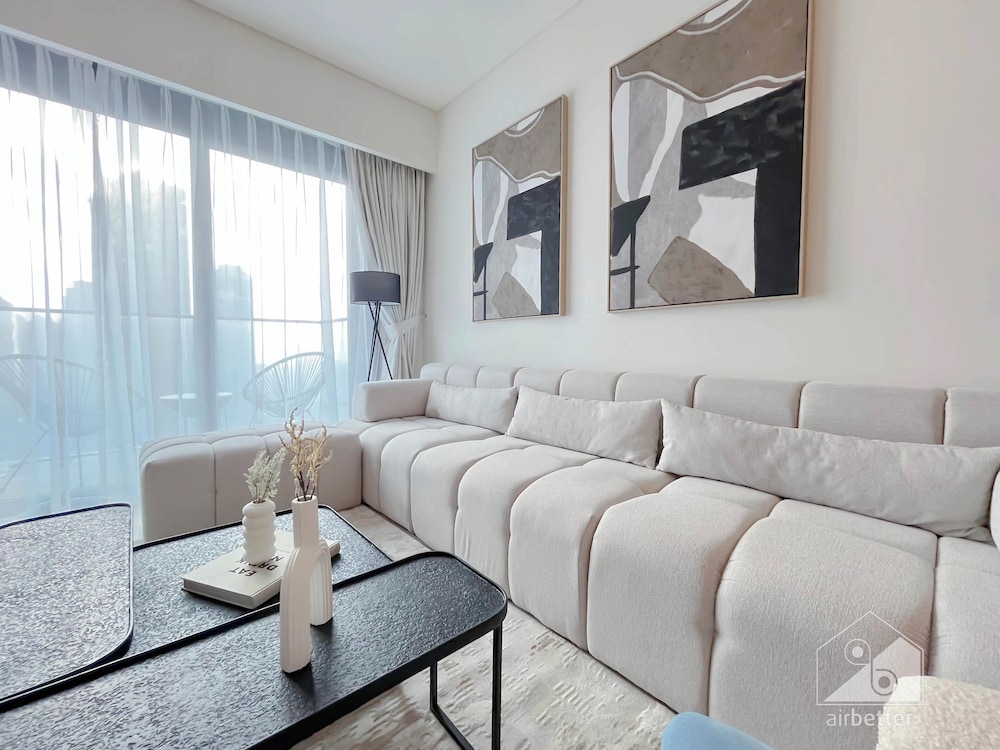 Burj Crown Luxury 2bedroom Balcony & View