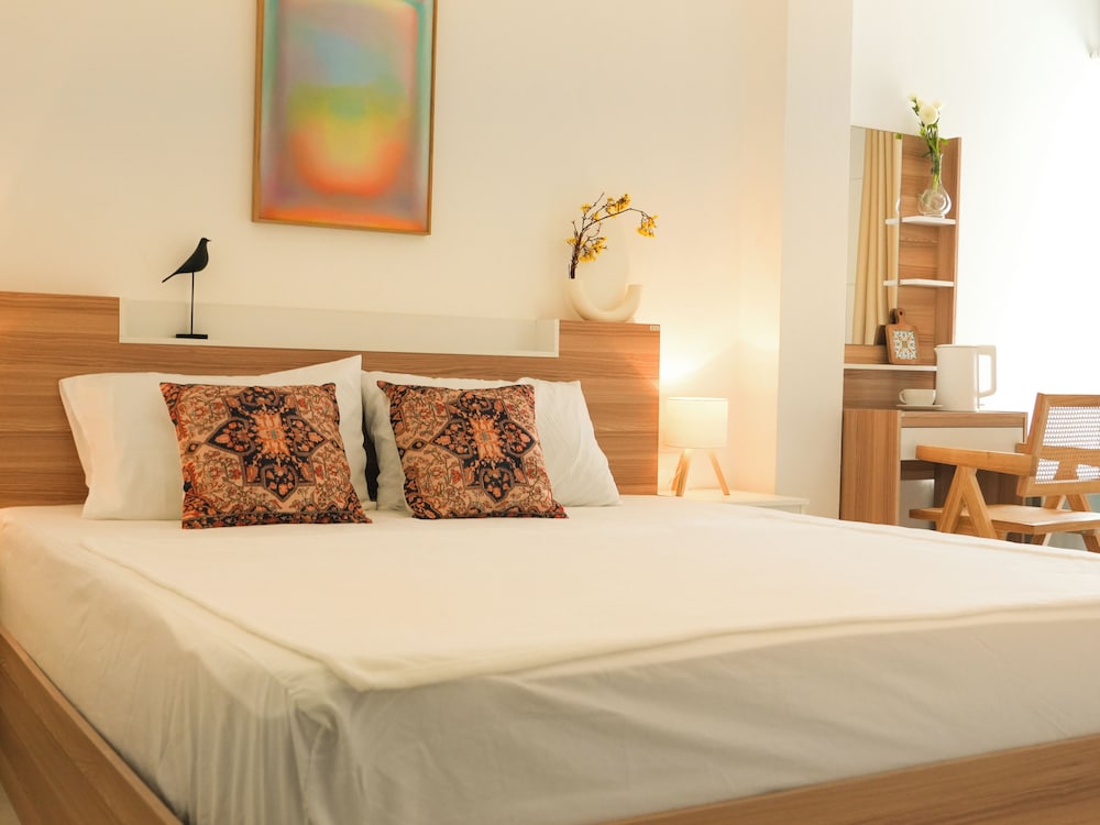 PLACE HOTEL