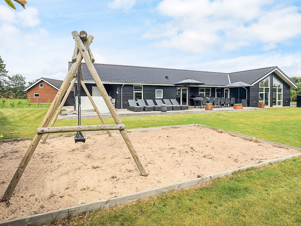 5 Star Holiday Home in Hadsund