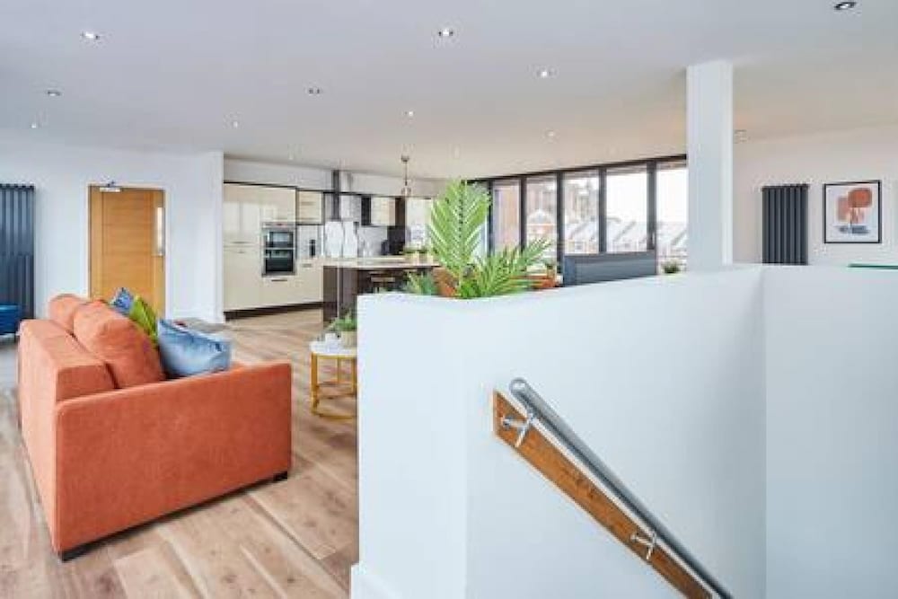 Host Stay The Knight Street Penthouse I