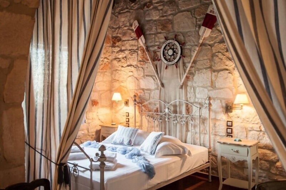 Kavos Psarou Villas photo 4