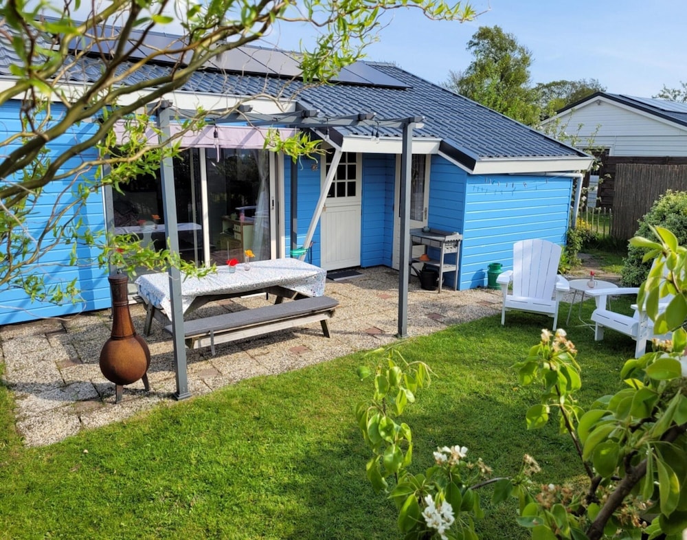 Attractive Bungalow Near Beach, Dunes