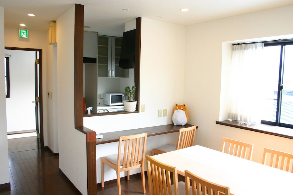 916 Travel Inn