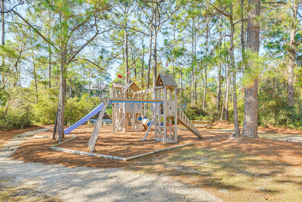 Walk to Gulf: Modern Retreat in Santa Rosa Beach!