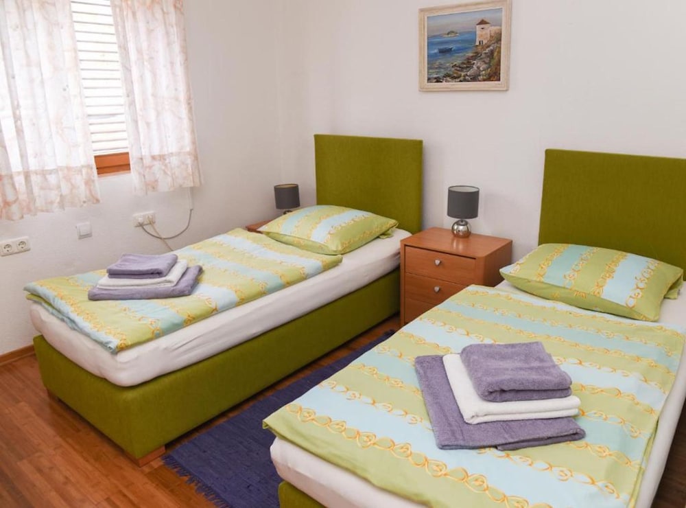Spacious and Tranquil Apartments With Shared Pool