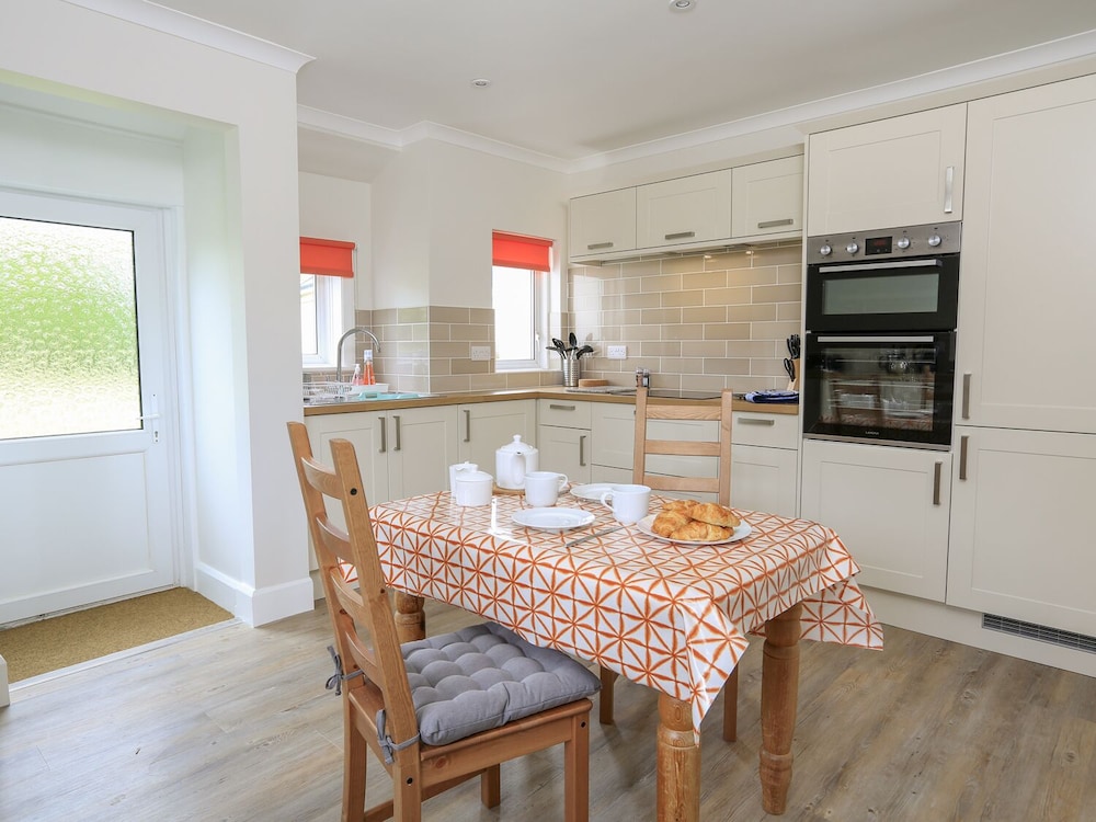 Woolmancliffe view 2