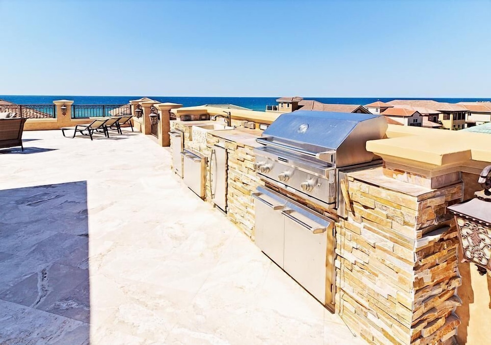 Vista del Mare 4 Bedroom Holiday Home by Five Star Properties