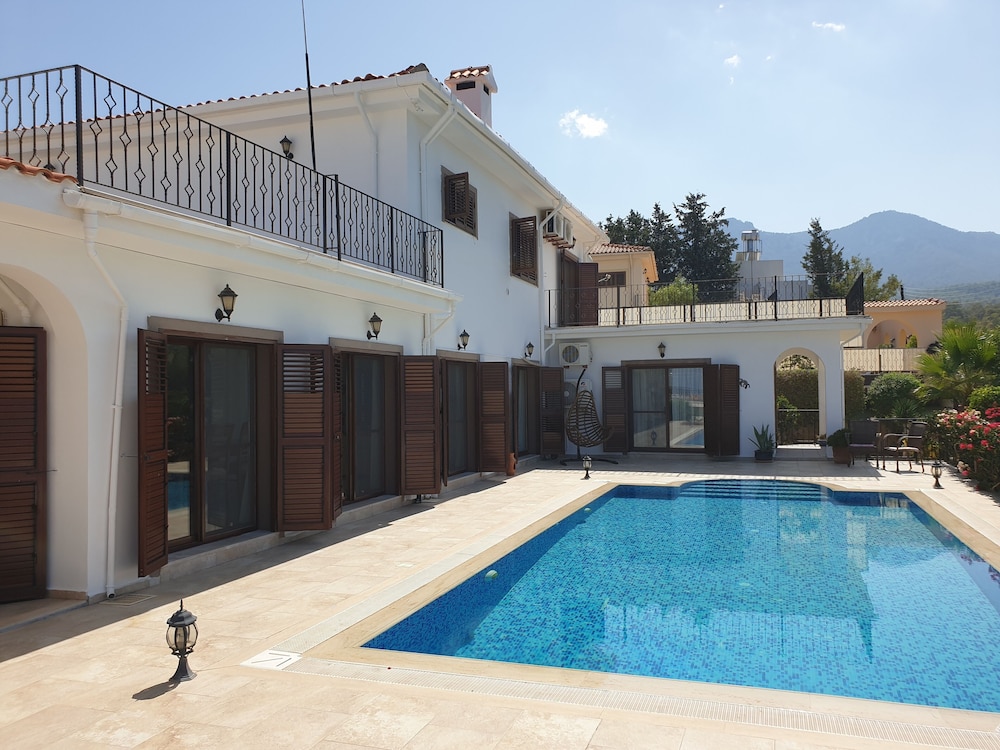 Tranquility is a Four Bedroom Villa in Girne