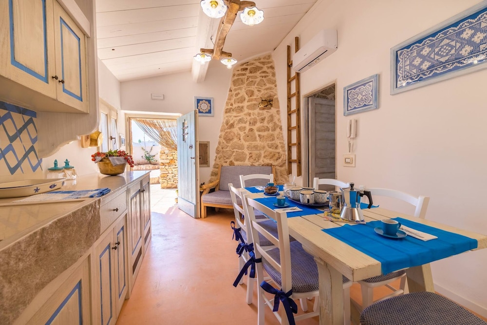 Trullo Mmammineddhu - Vicino le Spiagge di Sabbia
