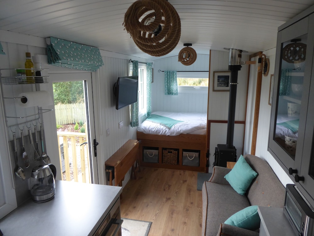 Dalnoid Cottages & Treehouses